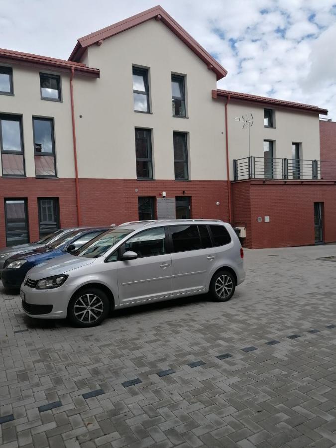 Dharma Stay Apartamentai Su Terasa Ir Vaizdu I Miesta Telšiai Екстериор снимка