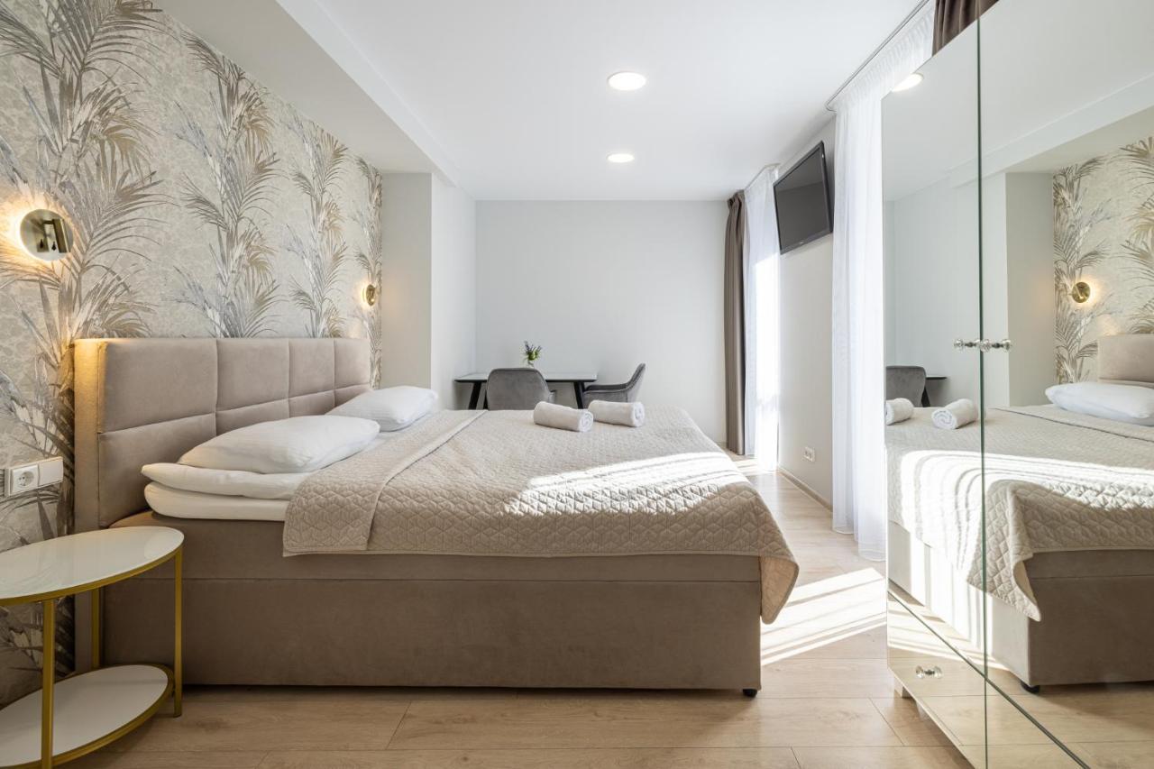 Dharma Stay Apartamentai Su Terasa Ir Vaizdu I Miesta Telšiai Екстериор снимка