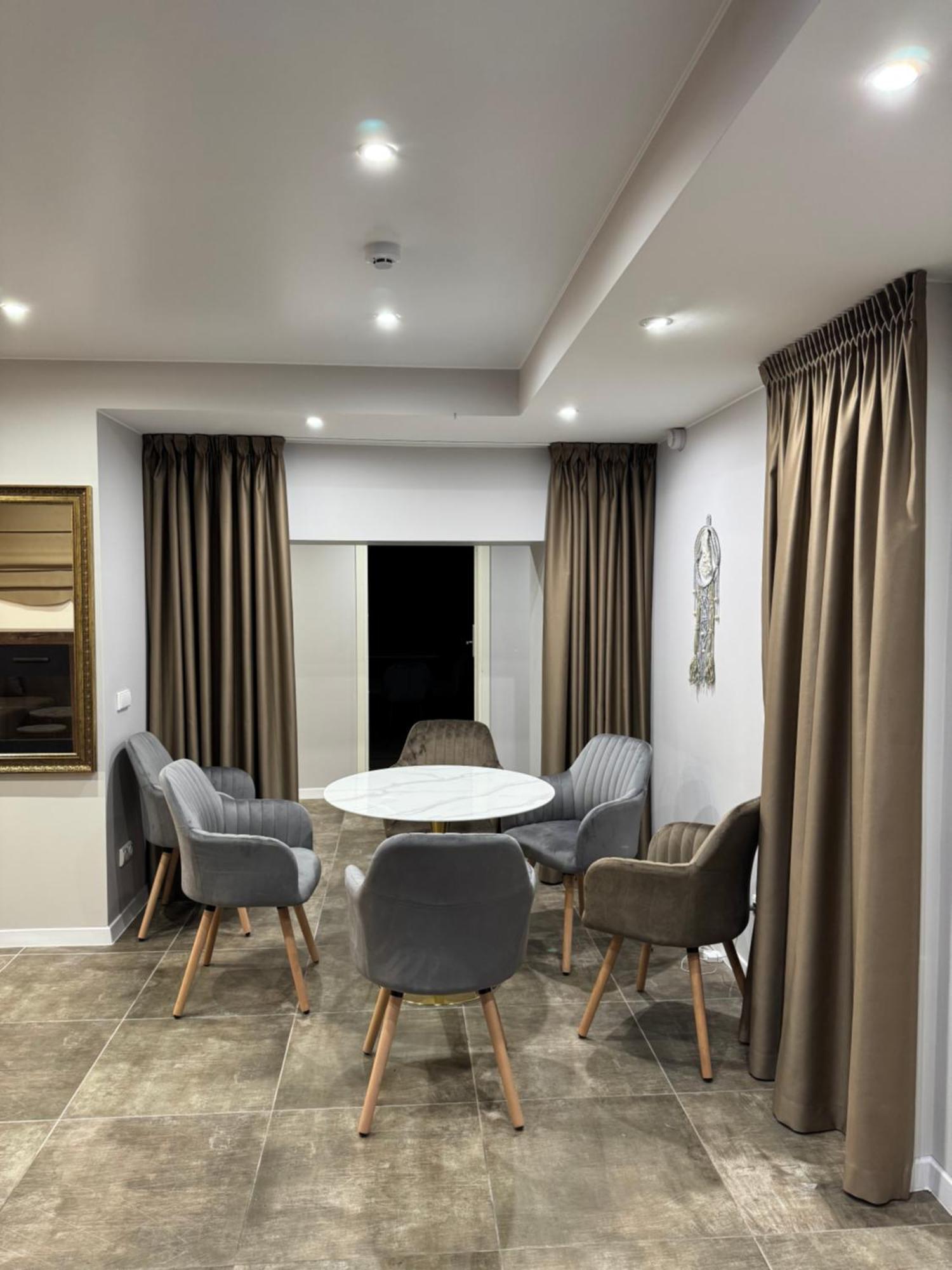 Dharma Stay Apartamentai Su Terasa Ir Vaizdu I Miesta Telšiai Екстериор снимка